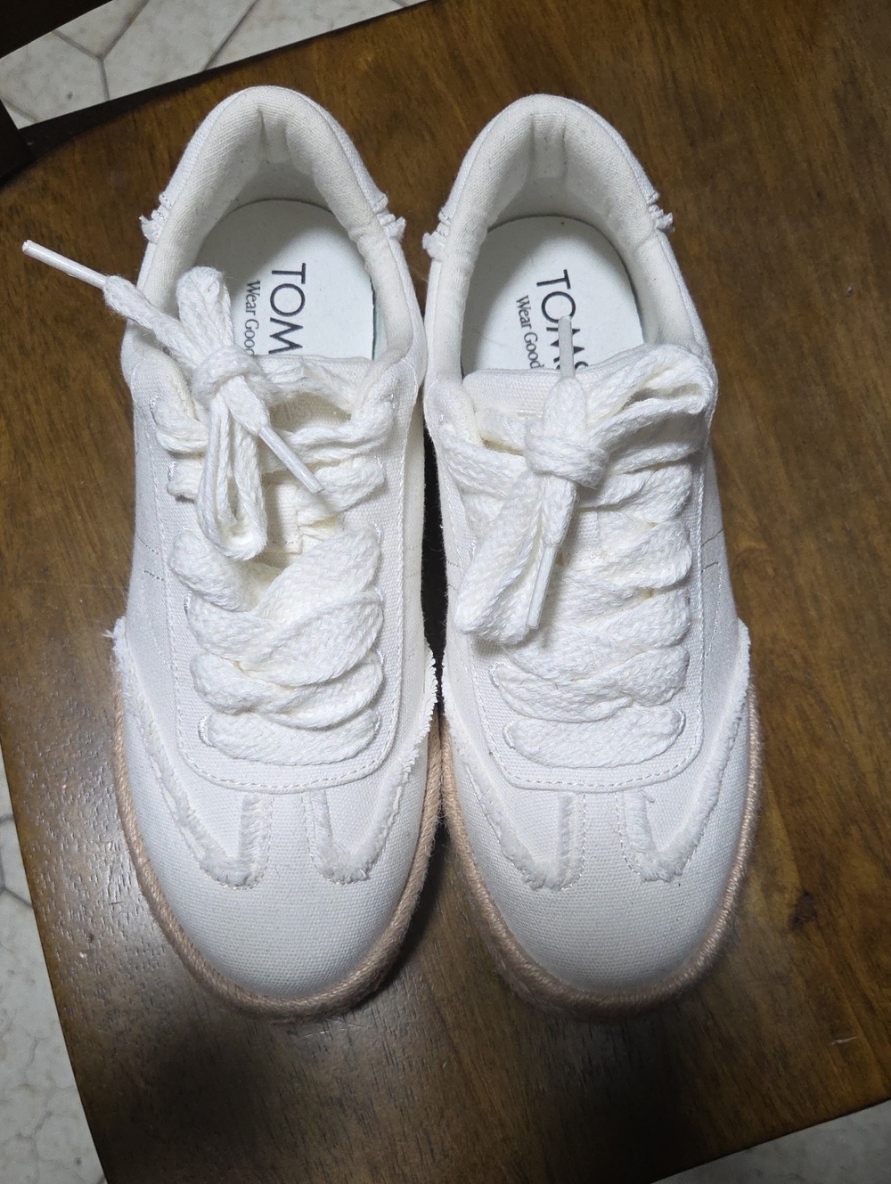 Toms Kids Cream Canvas Lace-Up Sneakers with Tan Trim